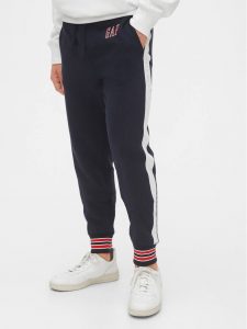 Trendy joggers for men from Gap